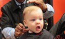 خطط جيداً قبل أن تقص شعر طفلك لأول مرة